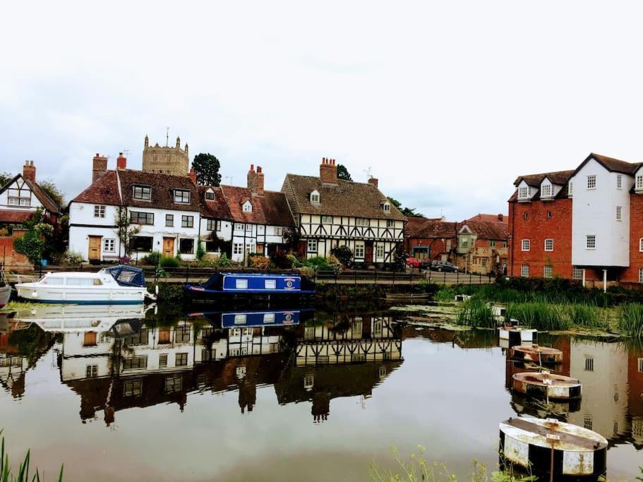 Tudor Cottage - Hidden Treasure Tewkesbury Eksteriør billede